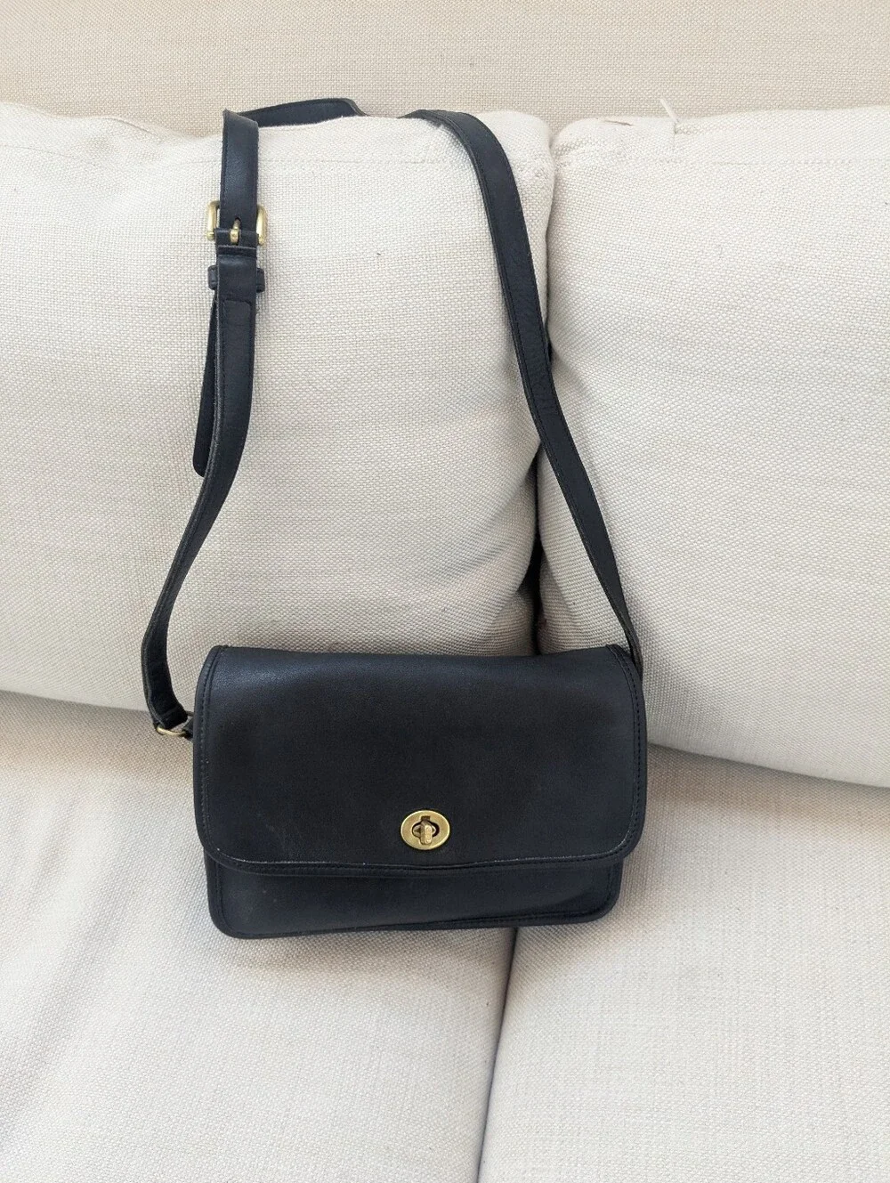 Vintage 90s Black Coach Compartment Bag 9850